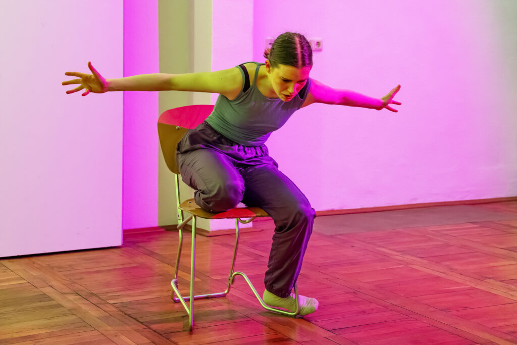 La-violet-infernale_Carlow2026_Foto_Maren-Winter